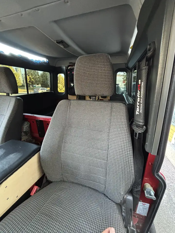 Land Rover Defender 90 2.5 td5 County SW, foto 11