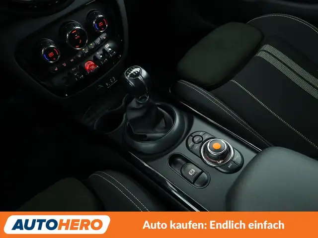 Mini Clubman view 26