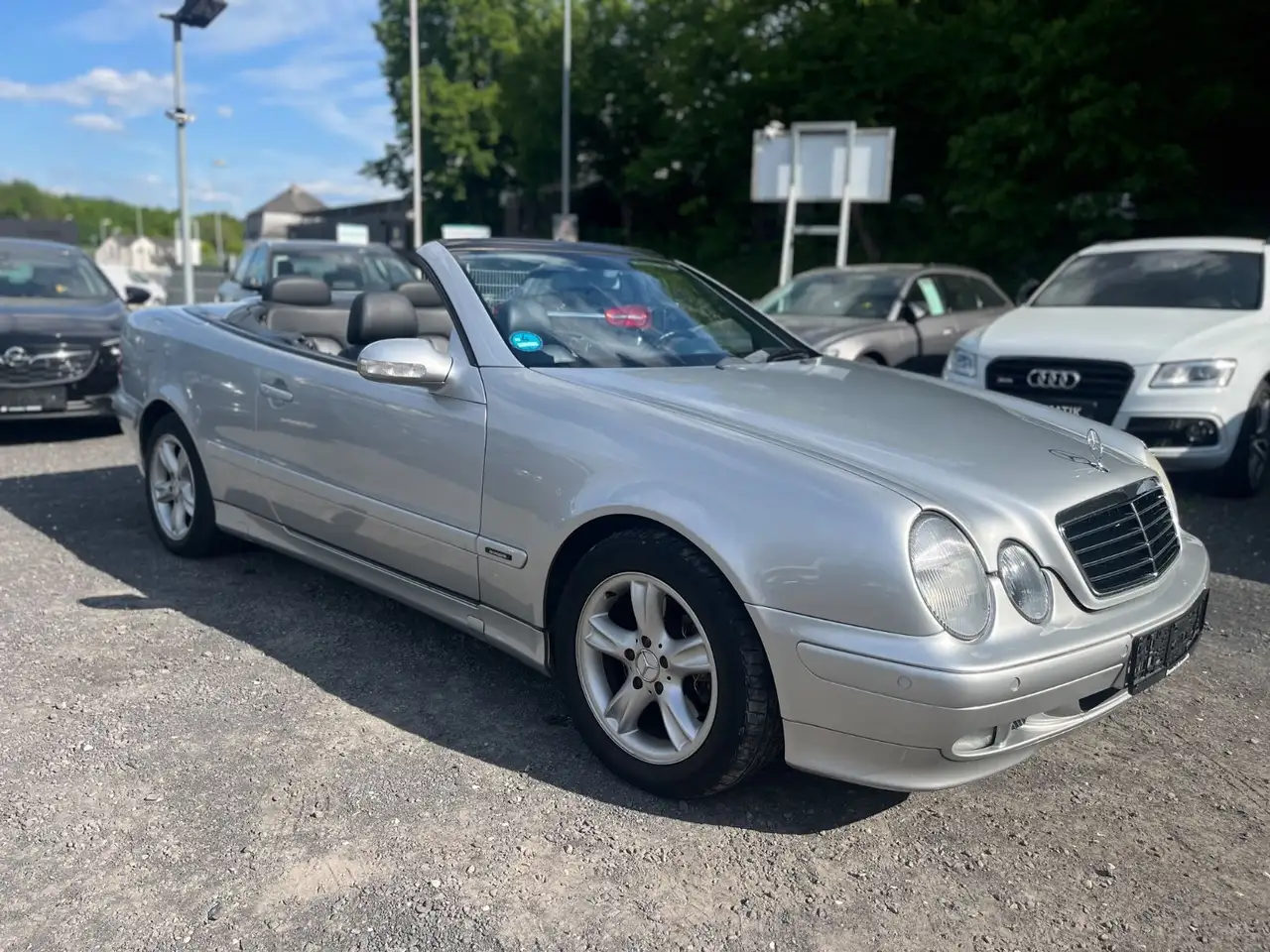 Mercedes-Benz CLK 320
