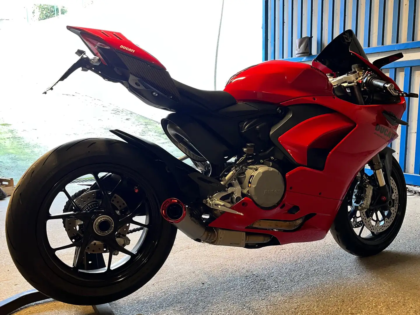 Ducati Panigale V2 Roşu - 2
