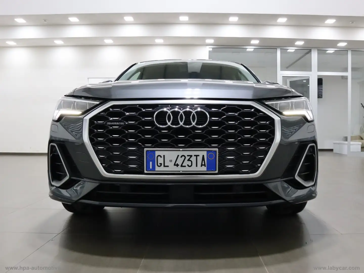 Audi Q3 SPORTBACK 2.0TDI Quattro S-LINE MATRIX LED NAVI AC Gris - 2