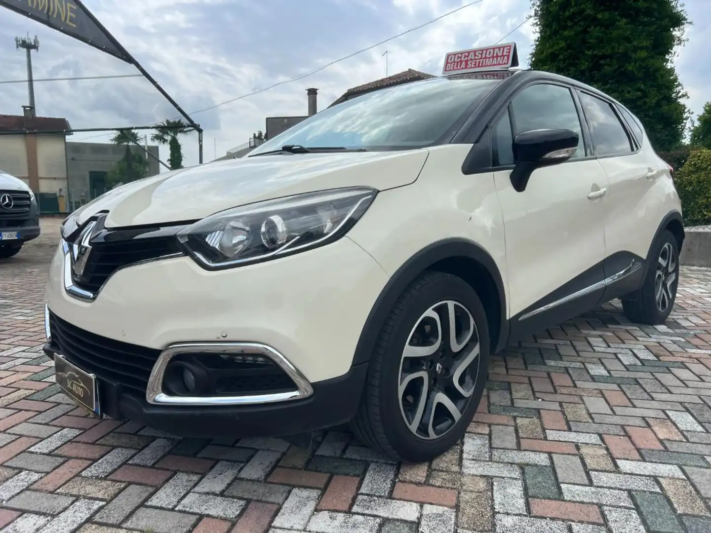 Renault Captur 1.2 TCe 120 CV EDC Energy R-Link Beige - 1