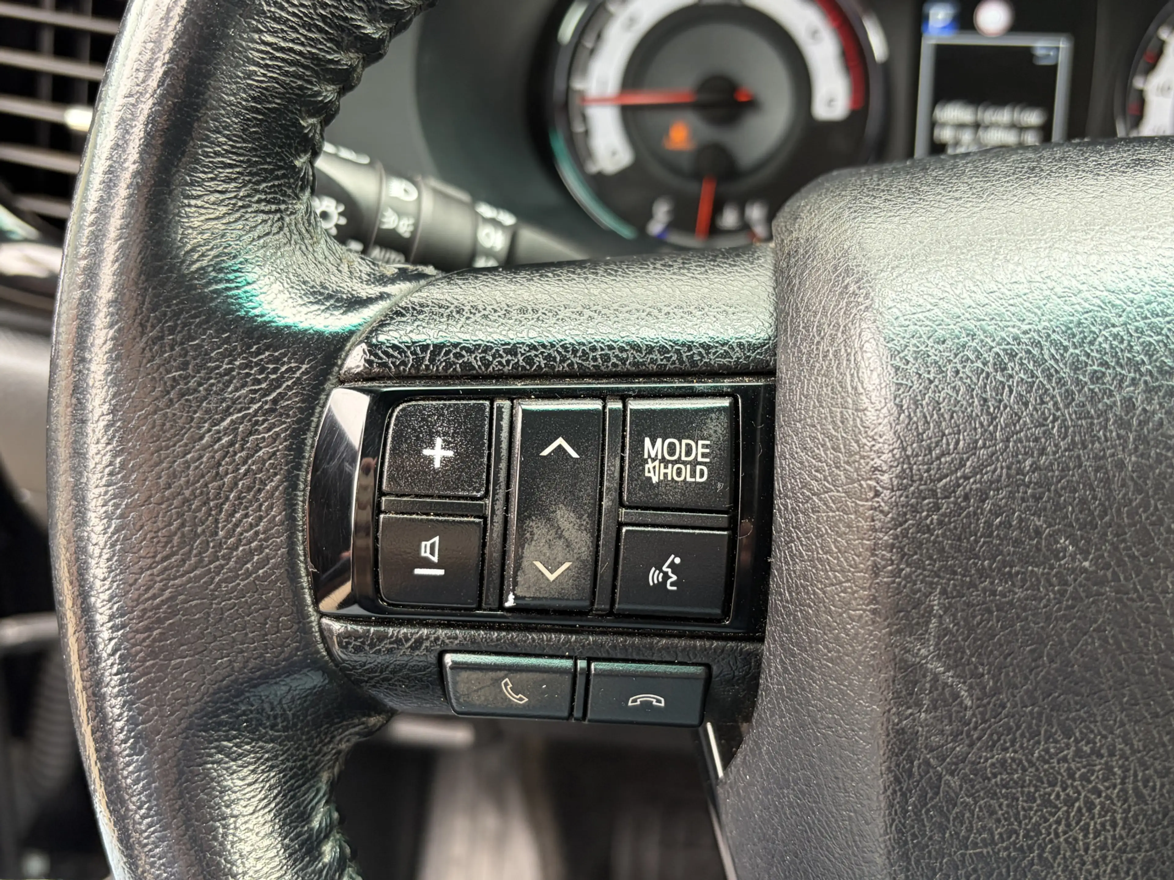 Toyota Hilux 2.4 D-4D Double Cab Executive Automaat Roll Cover — photo 17