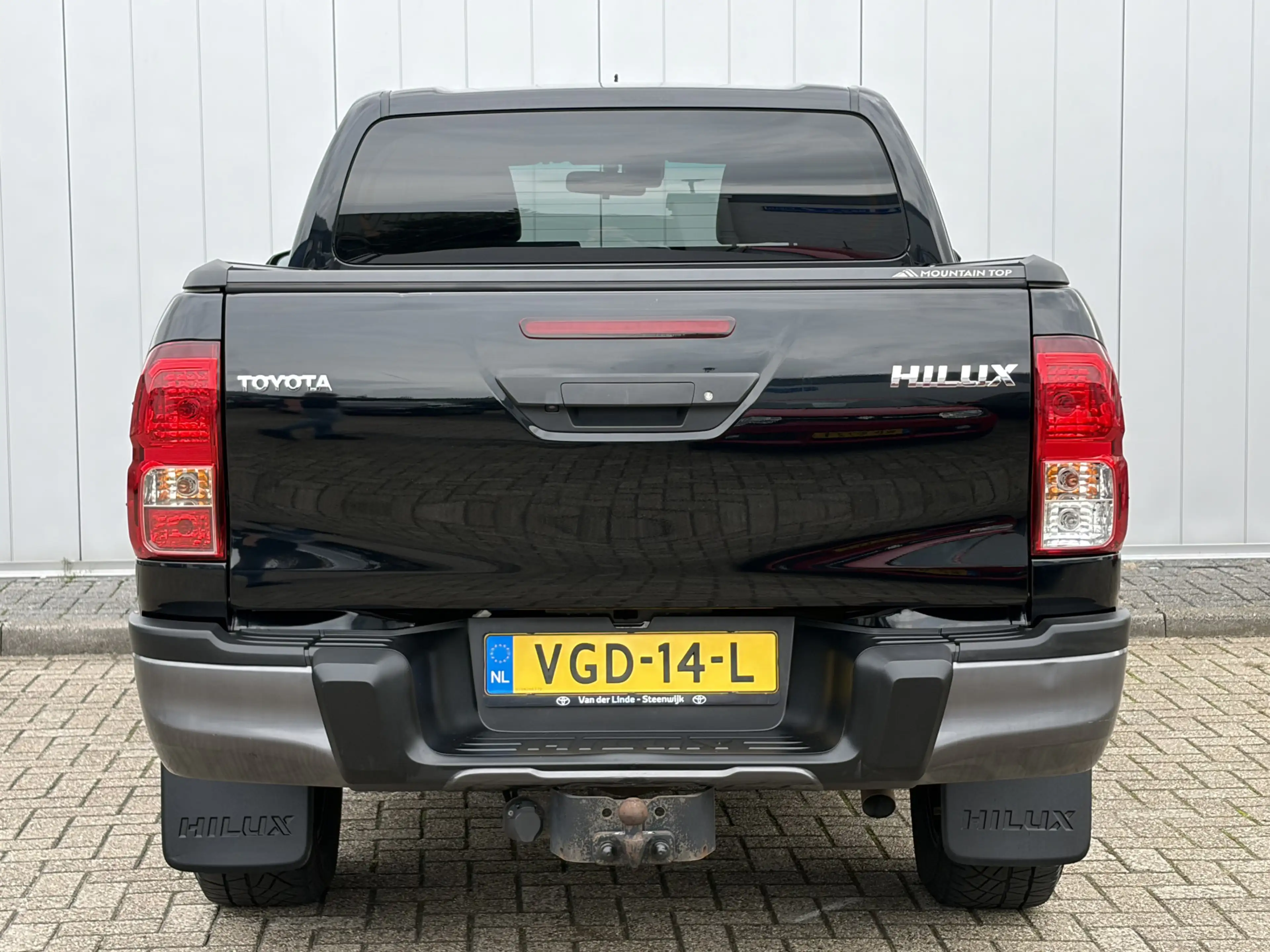 Toyota Hilux 2.4 D-4D Double Cab Executive Automaat Roll Cover — photo 6