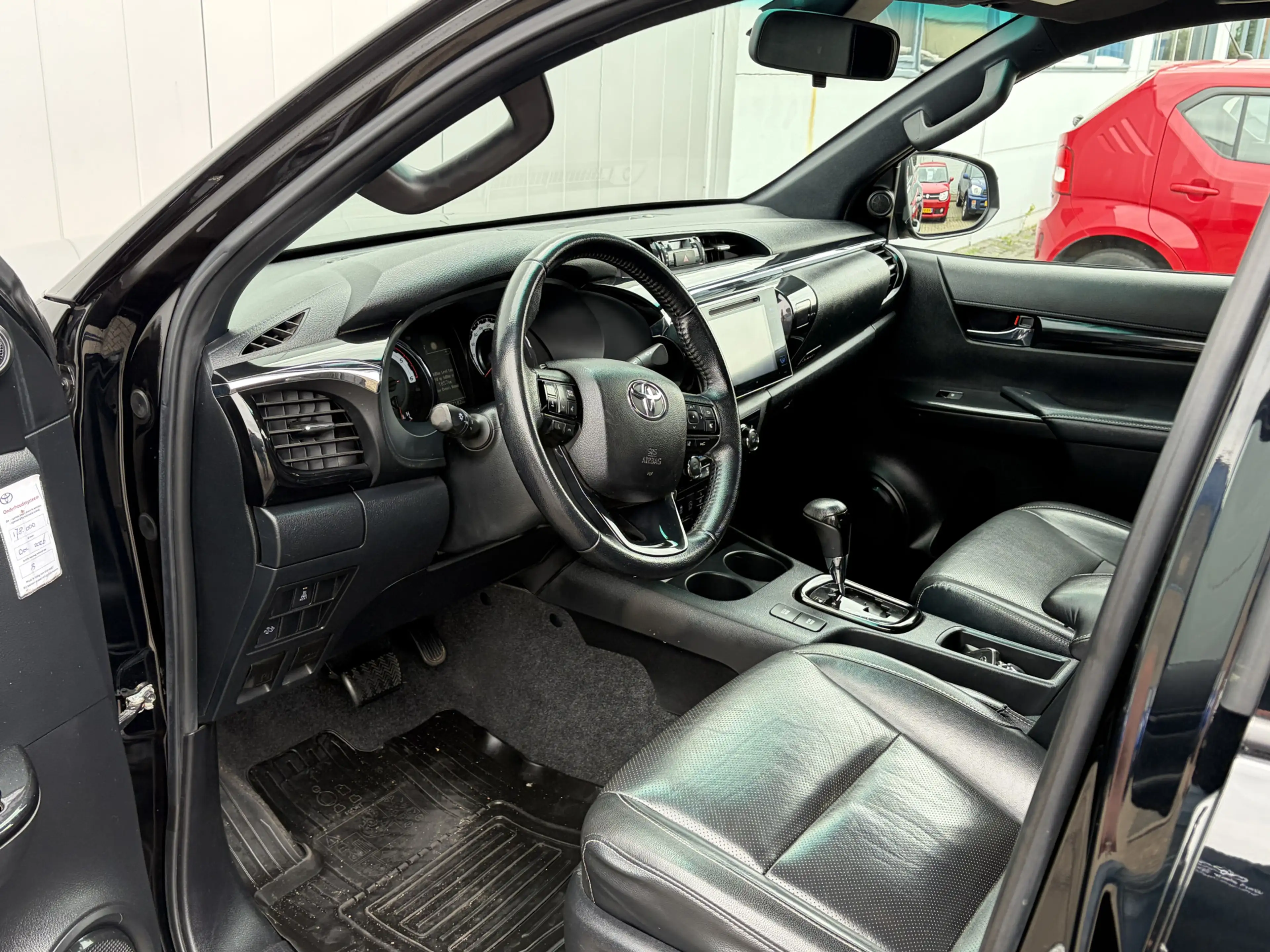 Toyota Hilux 2.4 D-4D Double Cab Executive Automaat Roll Cover — photo 12