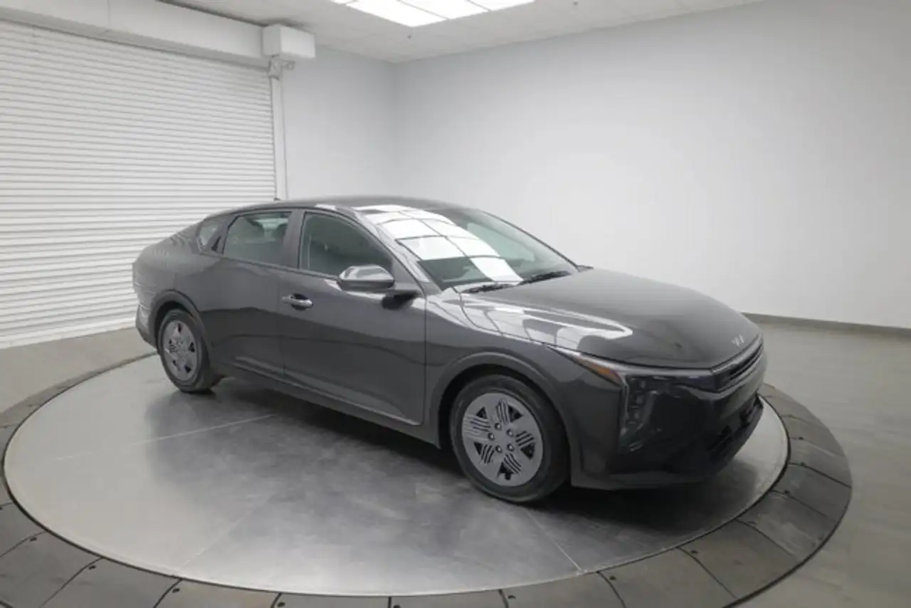 2025 Kia K4