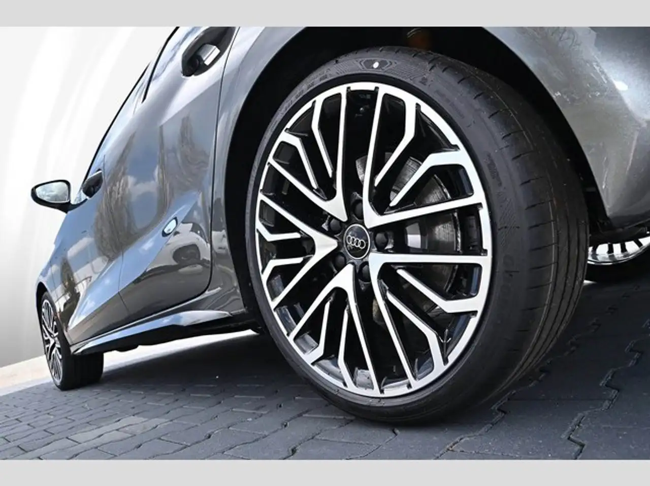 Audi S3 Sportback 2.0 TFSI quattro Pano Matrix LED Ambi... 5
