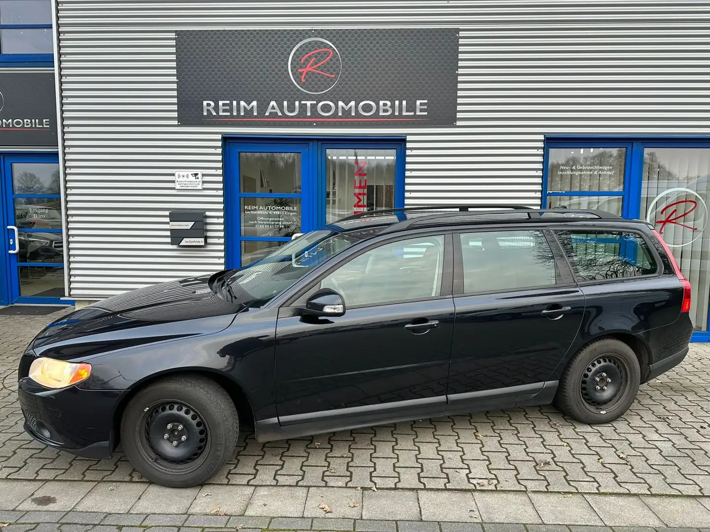 Volvo V70 Kombi 2.0 "Kinetic" *KLIMA*TEMPOMAT*SCHECKHEFTGEP Fekete - 2