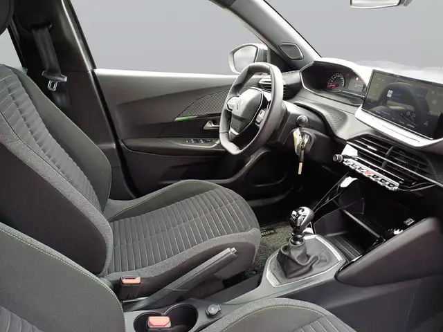 Peugeot 2008 view 11