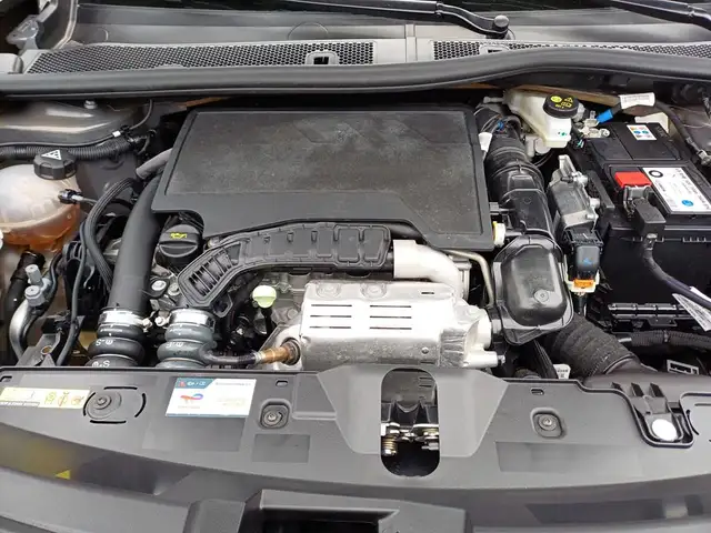 Peugeot 2008 view 5