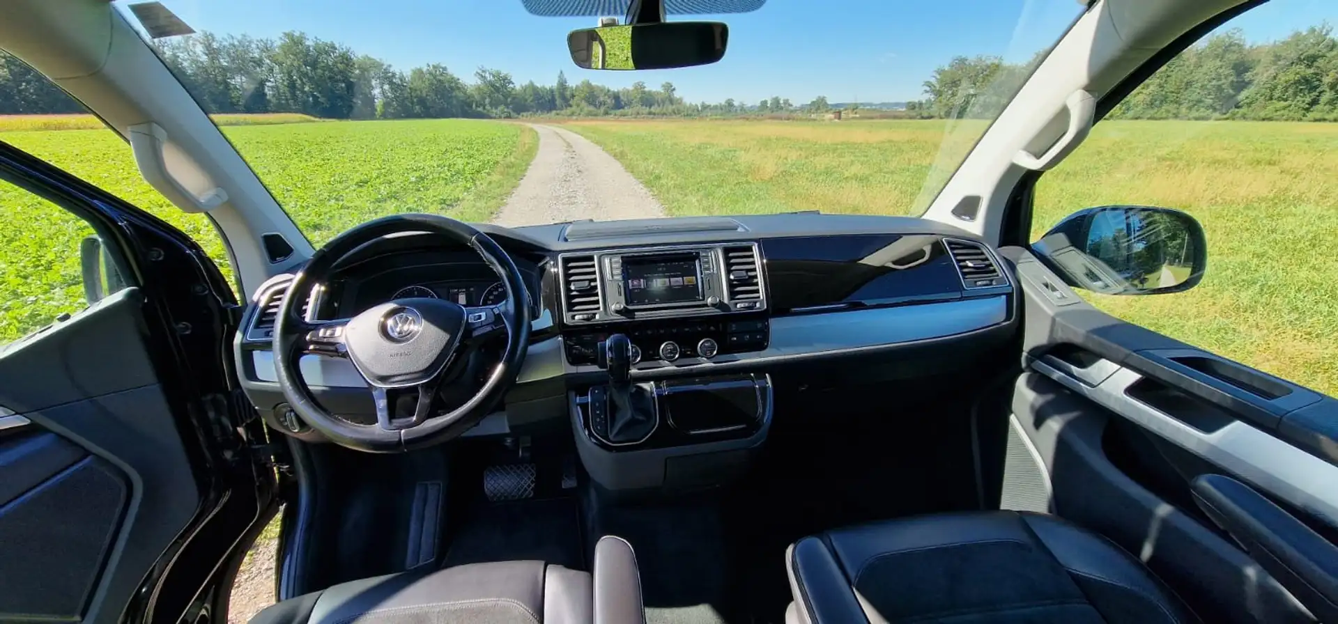 Volkswagen T6 Multivan Multivan Highline 2,0 TDI 4Motion BMT DSG Highline Schwarz - 2