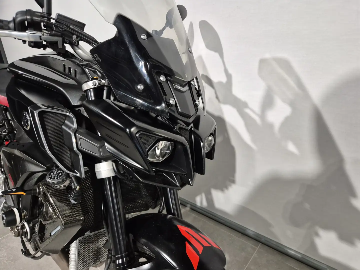 Yamaha MT-10 ABS Rood - 2