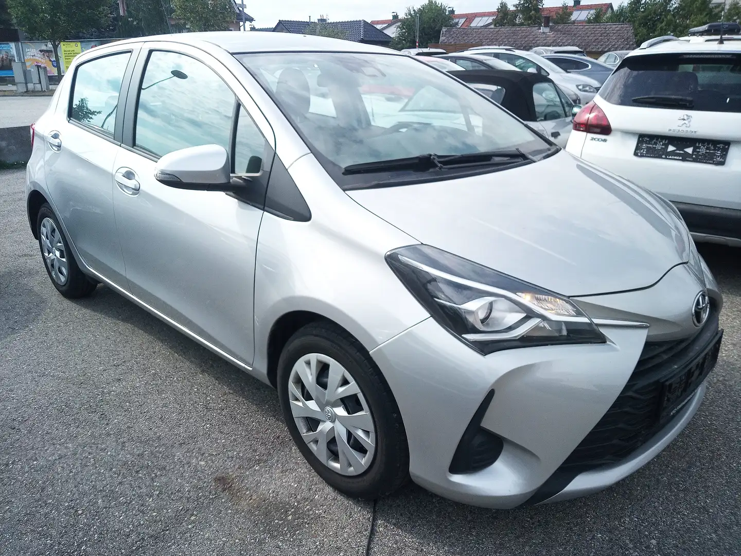 Toyota Yaris 1,5 VVT-iE MDS Automatik*Rückfahrkam.*Freispr.* Grau - 1