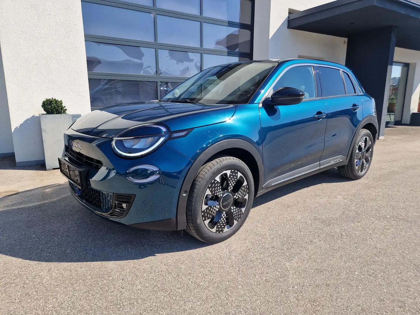 Fiat 600e LA PRIMA *54kwh *VOLLAUSSTATTUNG* Blau - 1