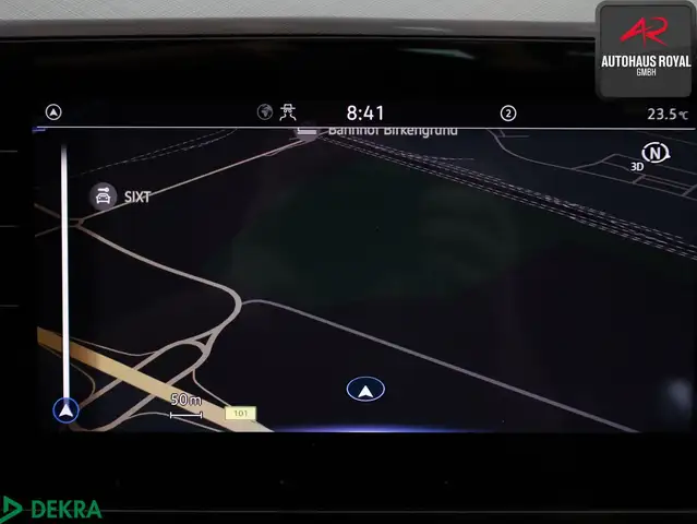 Volkswagen Passat view 14