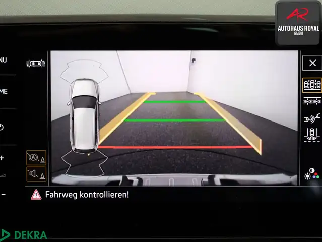 Volkswagen Passat view 15