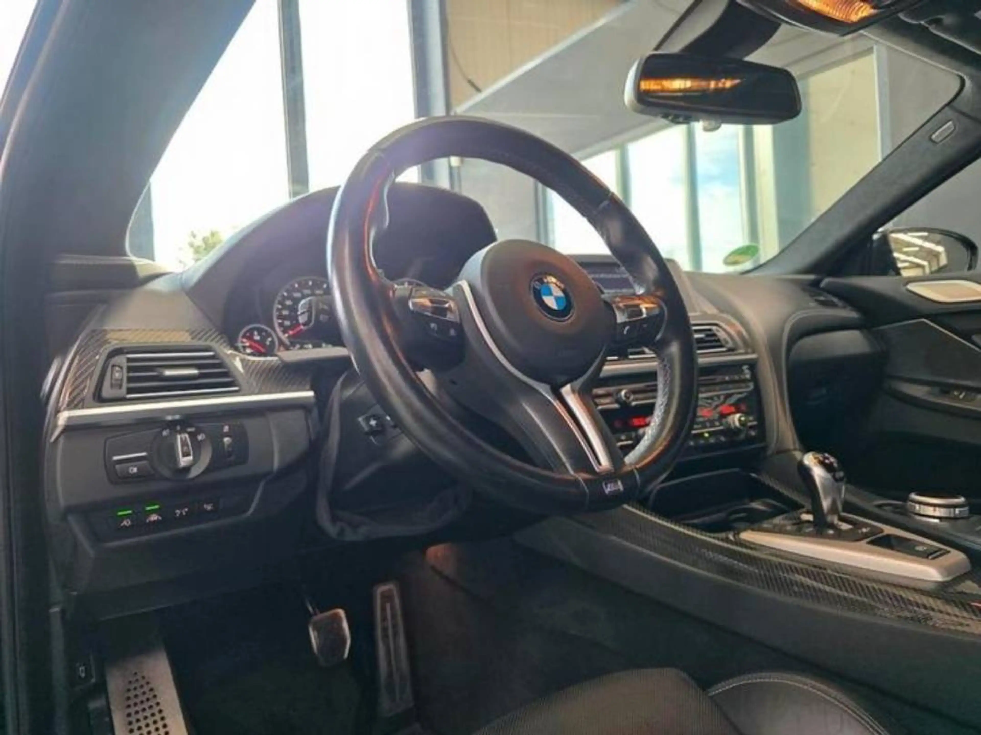 BMW M6 4.4i V8 COMPÉTITION PACKAGE // CERAMIC — photo 13