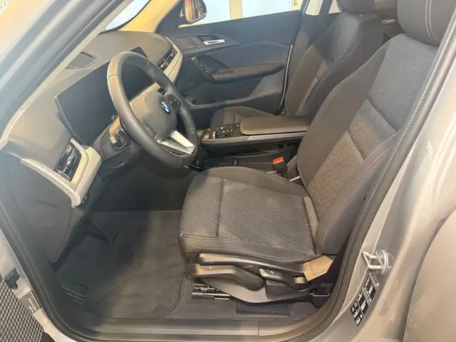 BMW X1 view 10