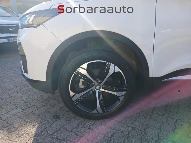 DR Automobiles DR6.0 view 8
