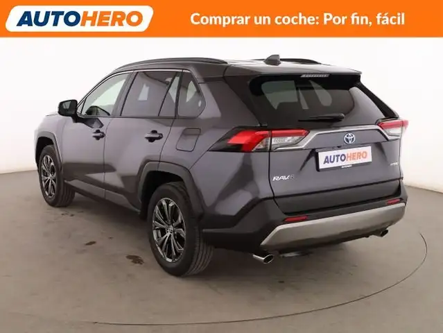 Toyota RAV4 view 4