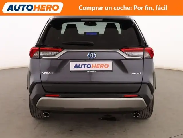 Toyota RAV4 view 5