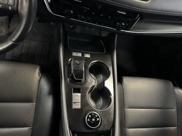 Nissan X-Trail view 10
