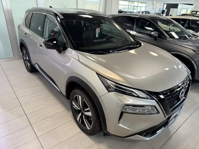 Nissan X-Trail view 14