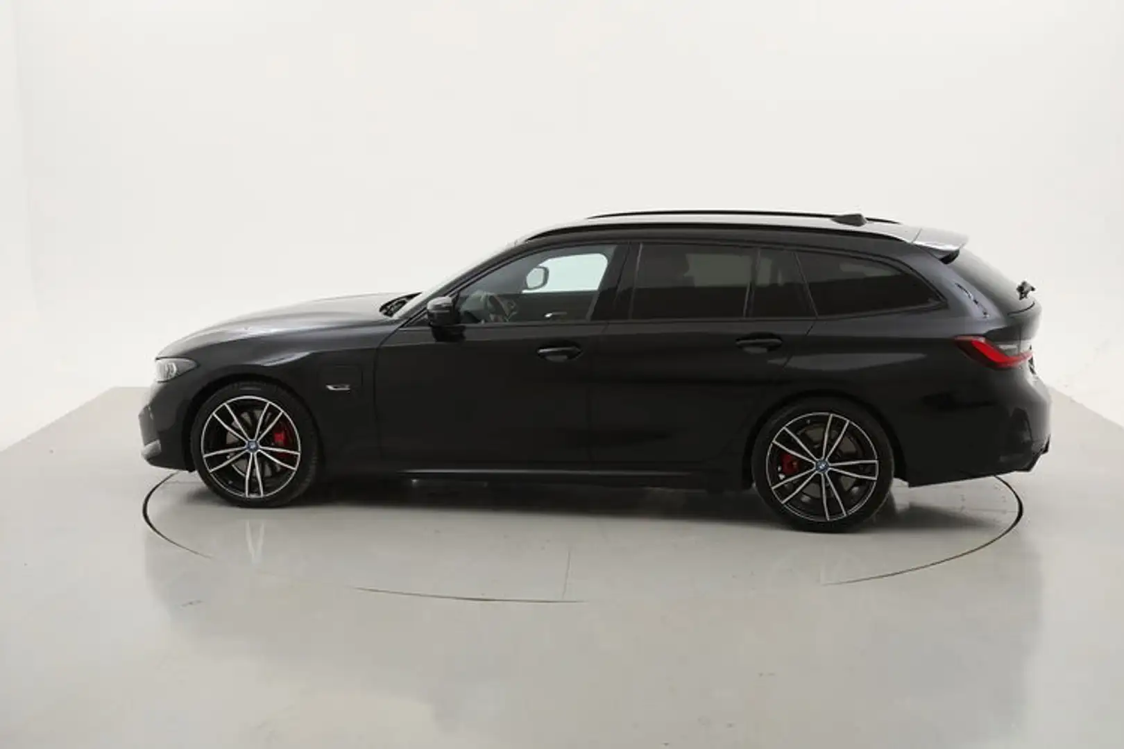 BMW 320 320e Touring Msport 2.0 Plug-In Hybrid 204CV Black - 2