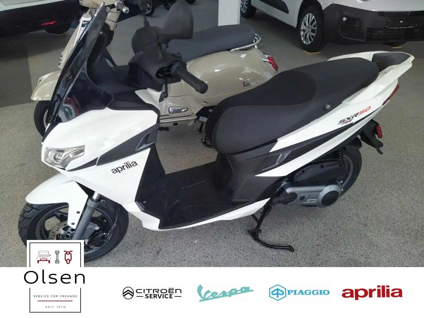 Aprilia SXR 50 E5+ Essence White,Grey Sport in Schwarz u Wit - 1