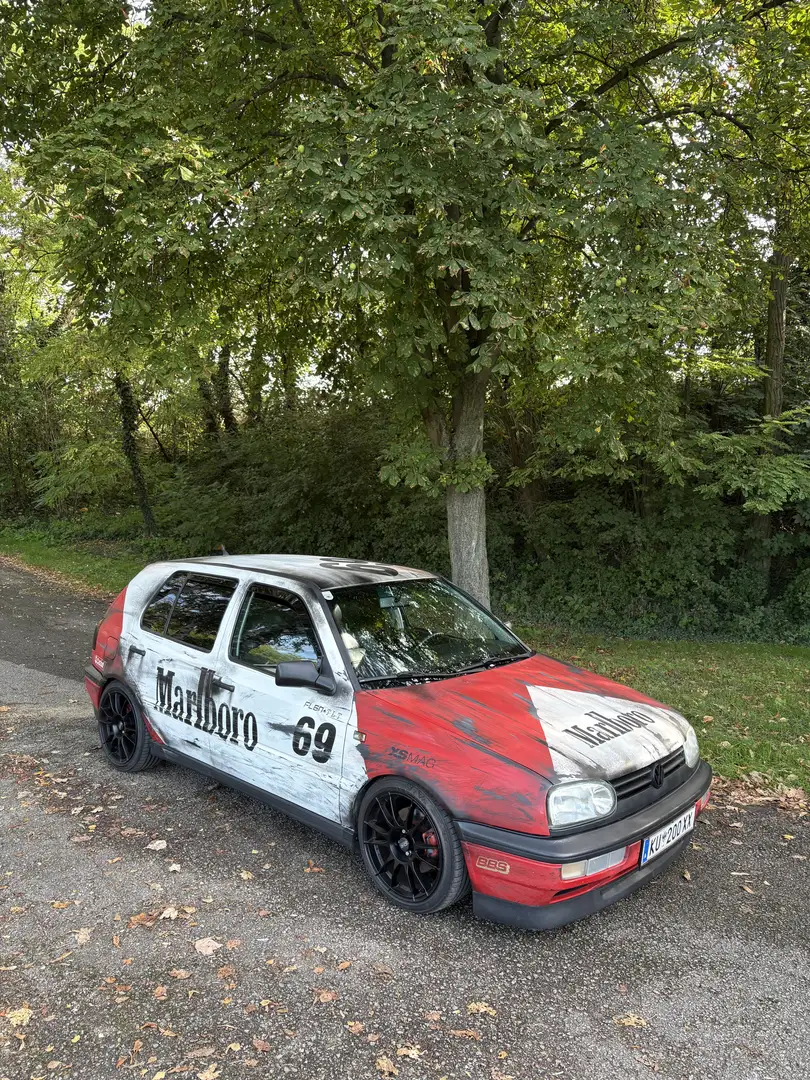 Volkswagen Golf GTI VR6 - 2