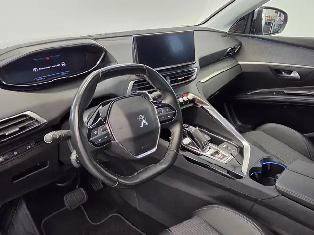 Peugeot 5008 view 9