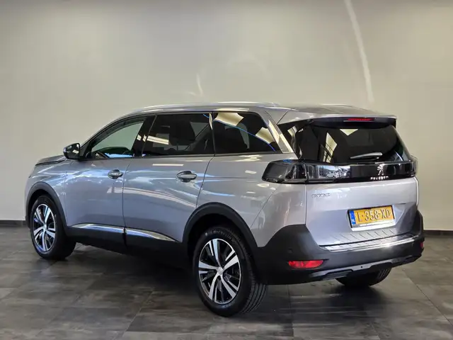 Peugeot 5008 view 7