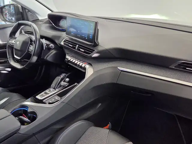 Peugeot 5008 view 16