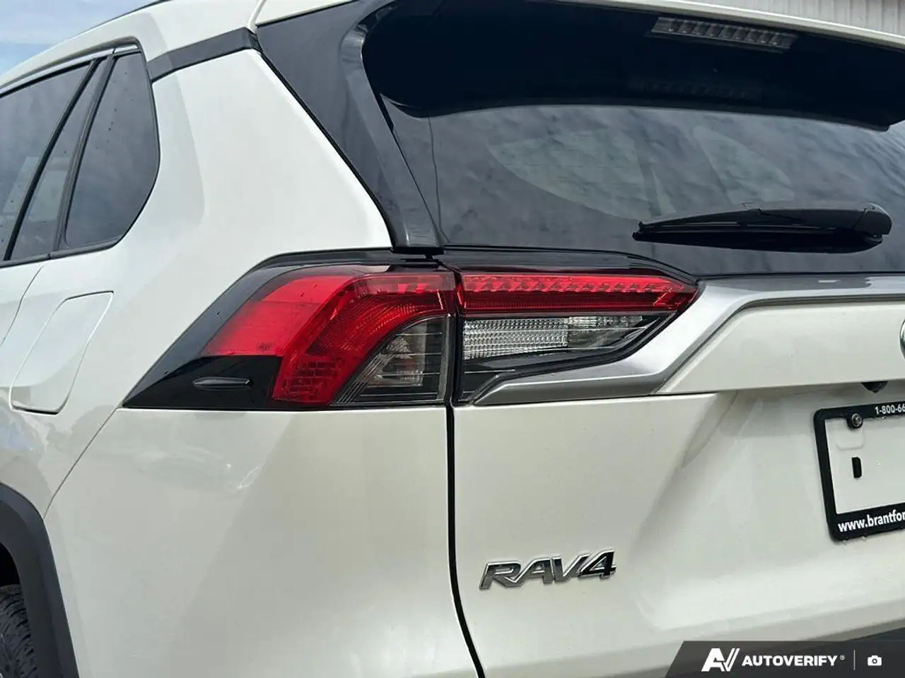 Toyota RAV 4 снимка Toyota RAV 4