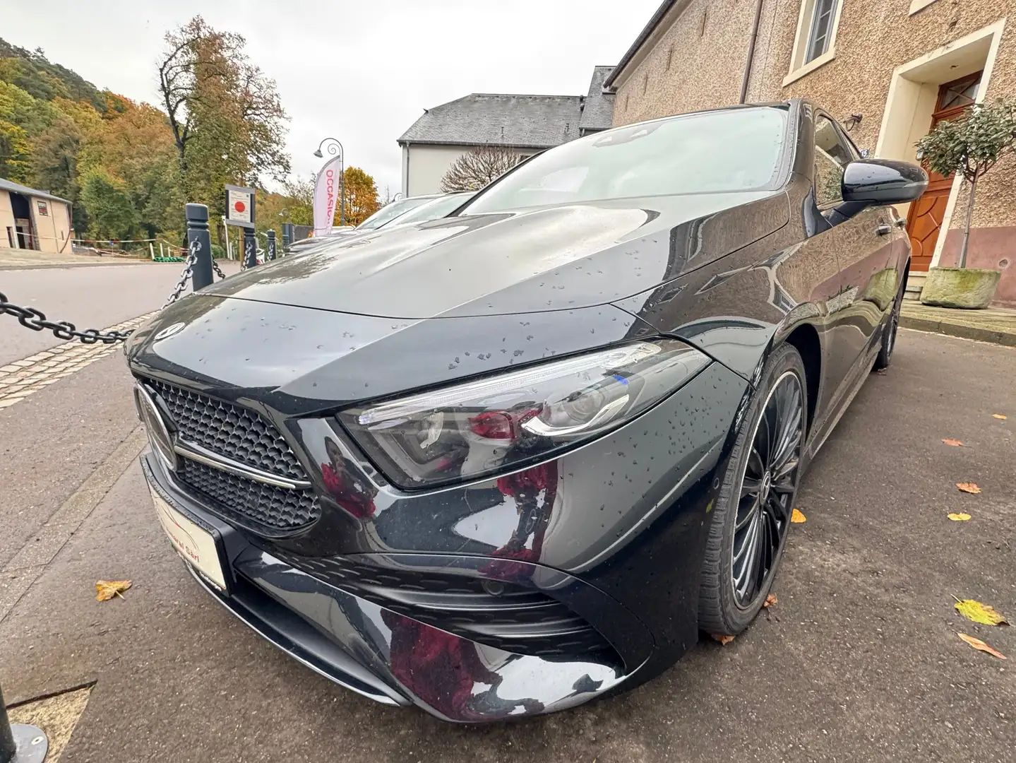 Mercedes-Benz A 200 AMG LINE Noir - 1