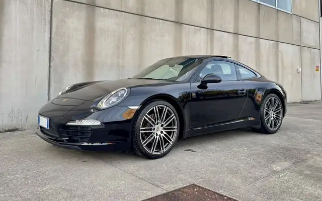 Porsche 991 Carrera Black Edition