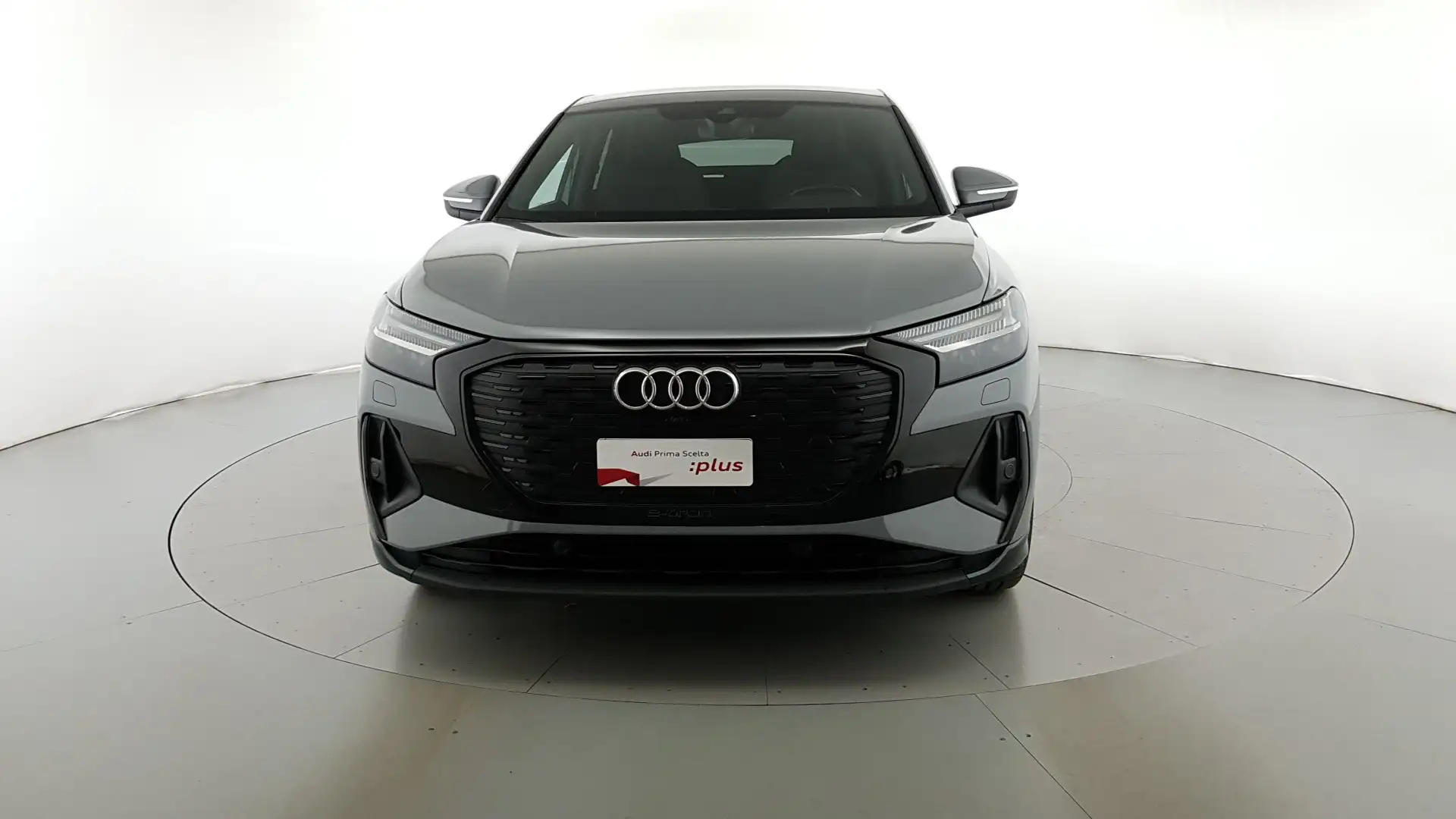 Audi Q4 e-tron 45 S line edition Grau - 2