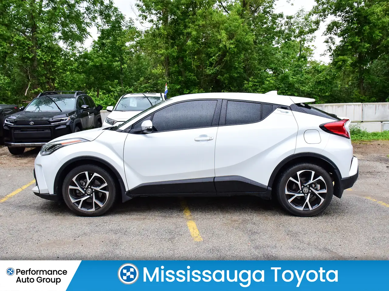 Toyota C-HR photo Toyota C-HR