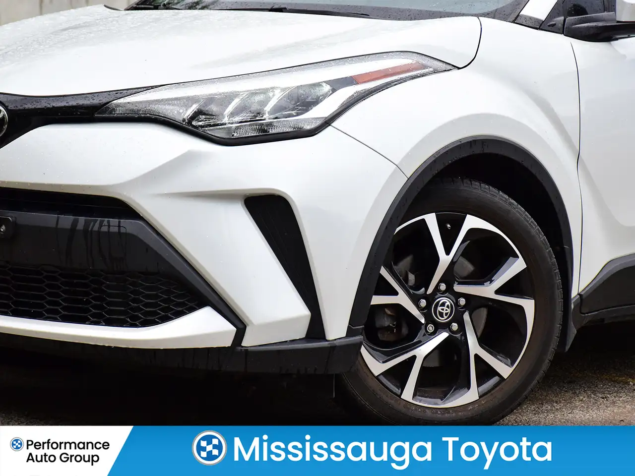 Toyota C-HR photo Toyota C-HR