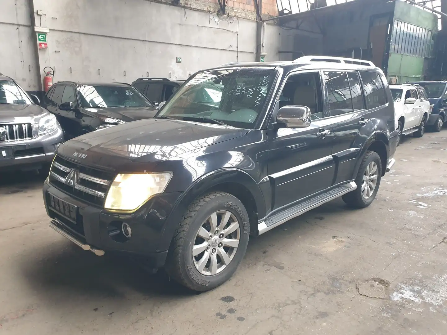 Mitsubishi Pajero 3.2 DI-D Instyle FAP Negro - 1