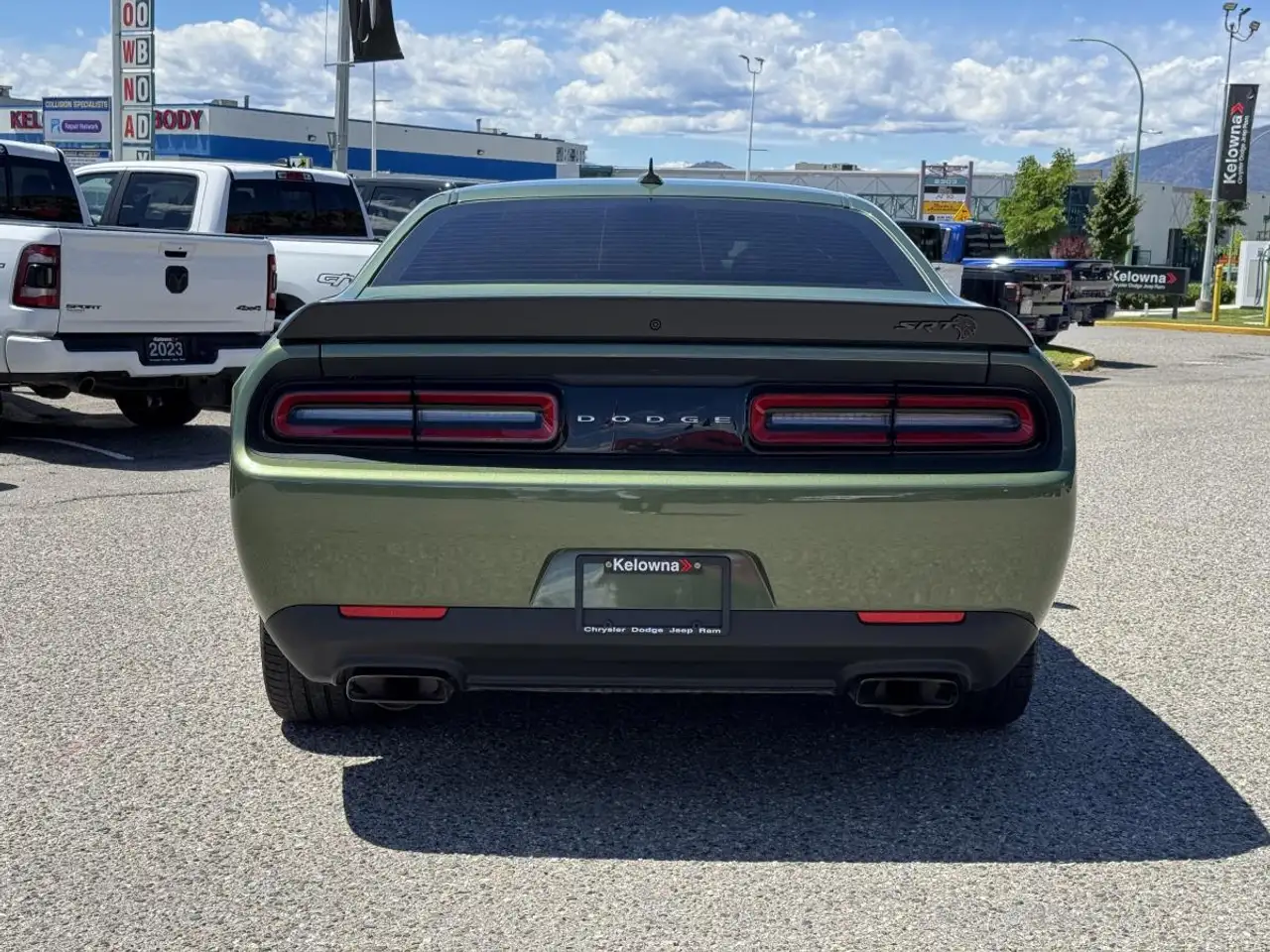 Dodge Challenger снимка Dodge Challenger