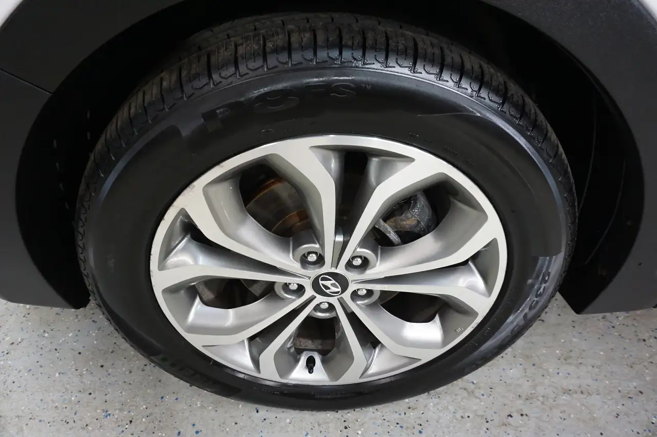 Hyundai SANTA FE снимка Hyundai SANTA FE