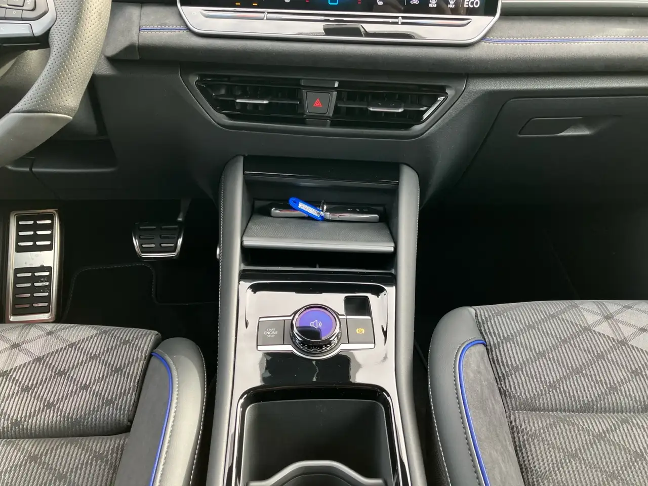 Volkswagen Tayron eHybrid 204 PS R-Line Tageszulassung 20%! 15