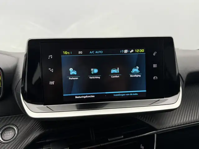 Peugeot e-208 view 17
