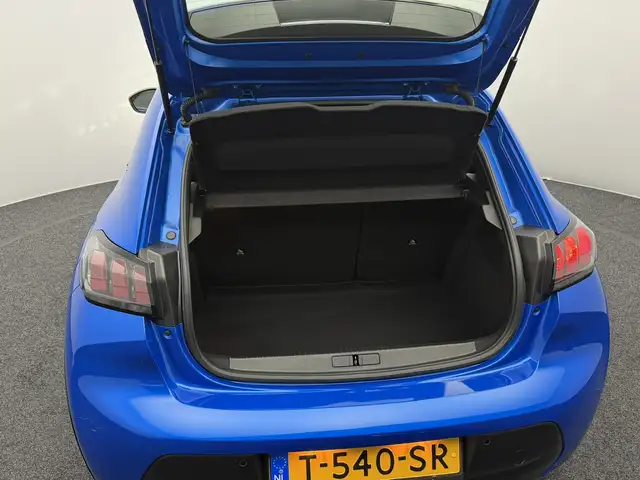 Peugeot e-208 view 27