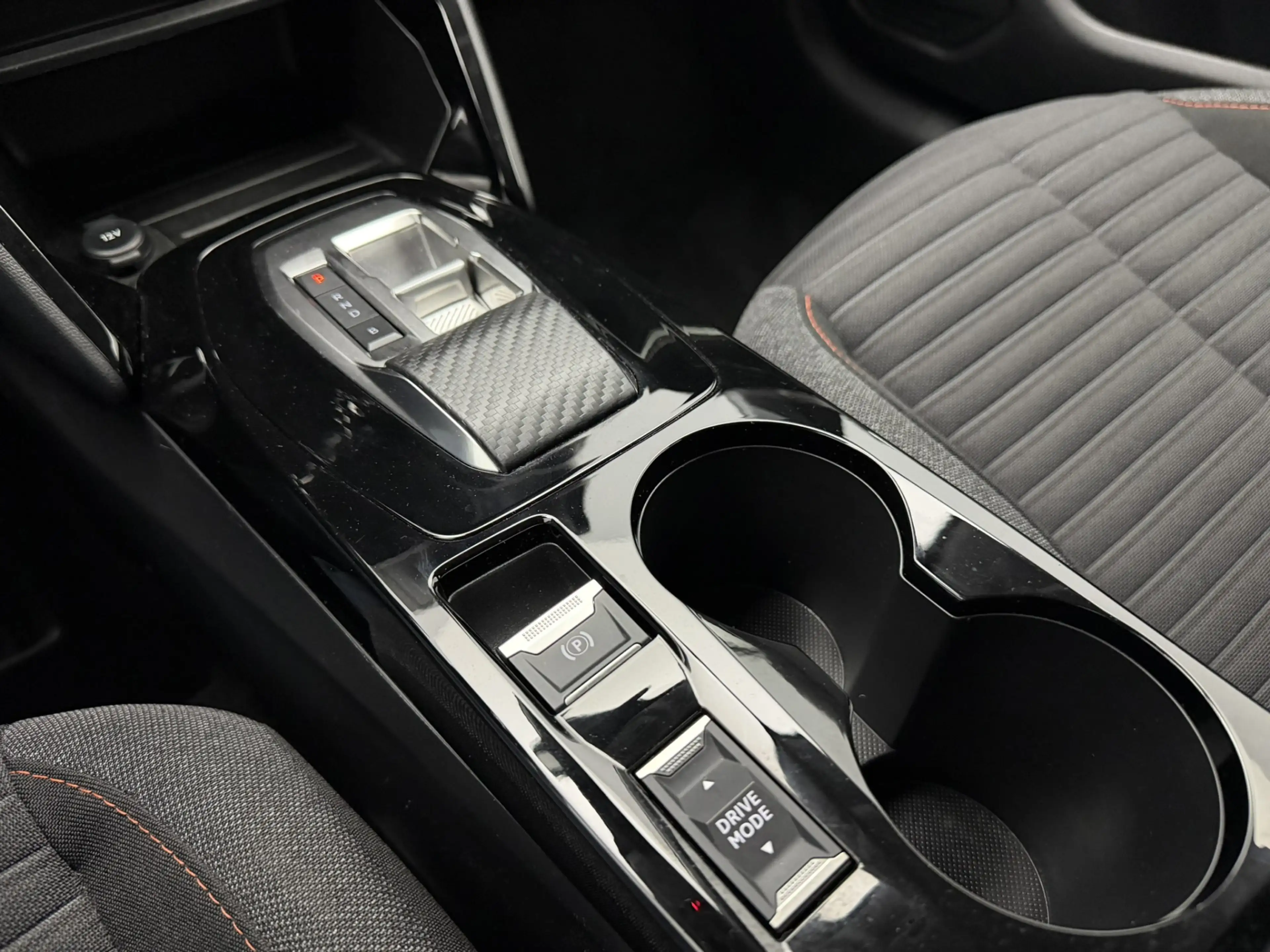 Peugeot e-208 EV Active Pack 50 kWh 3-Fase SOH 95,6% | Stoelverw — photo 7