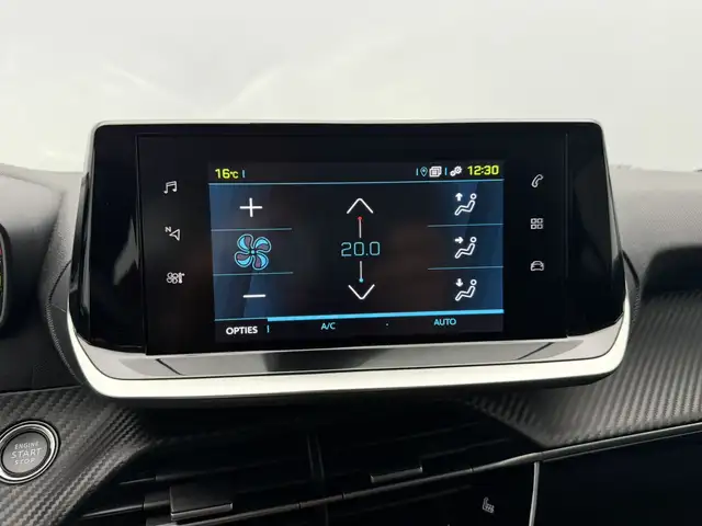Peugeot e-208 view 19