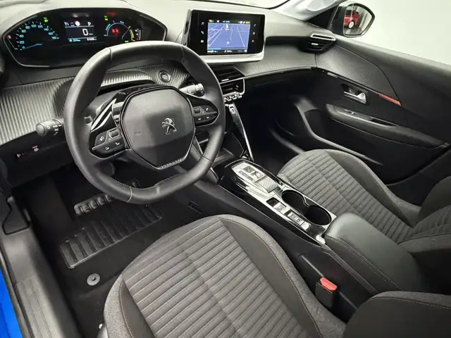 Peugeot e-208 view 16
