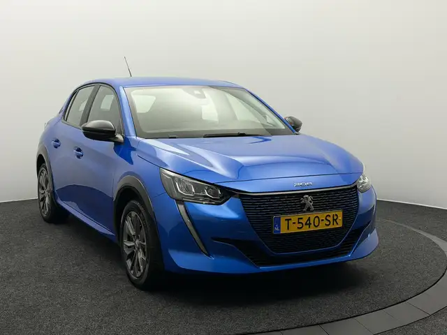 Peugeot e-208 view 8