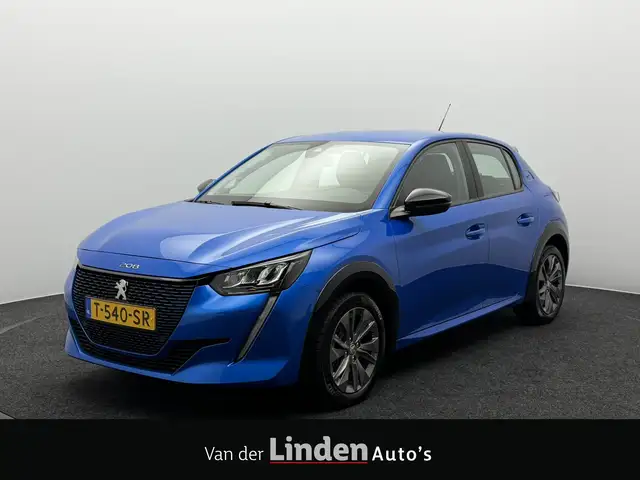 2023 Peugeot e-208 in Blue for sale